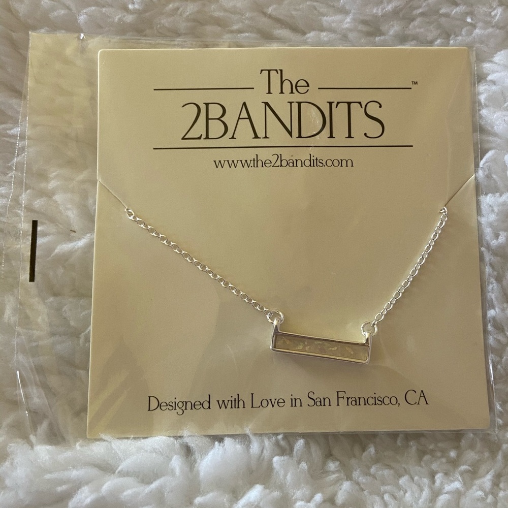 Brand new the 2bandit necklace